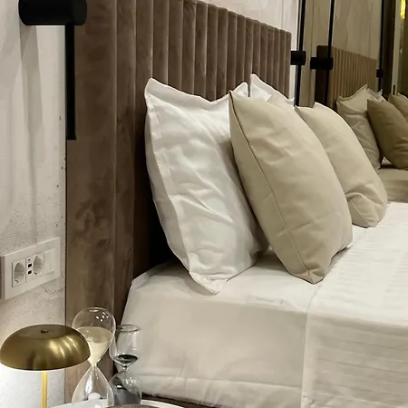 L 29 Luxury With Private Terrace, 스플리트