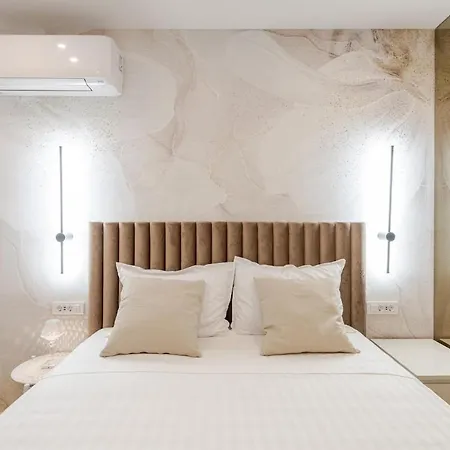 L 29 Luxury With Private Terrace, 스플리트