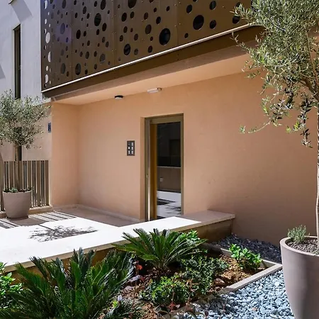 L 29 Luxury With Private Terrace, Сплит